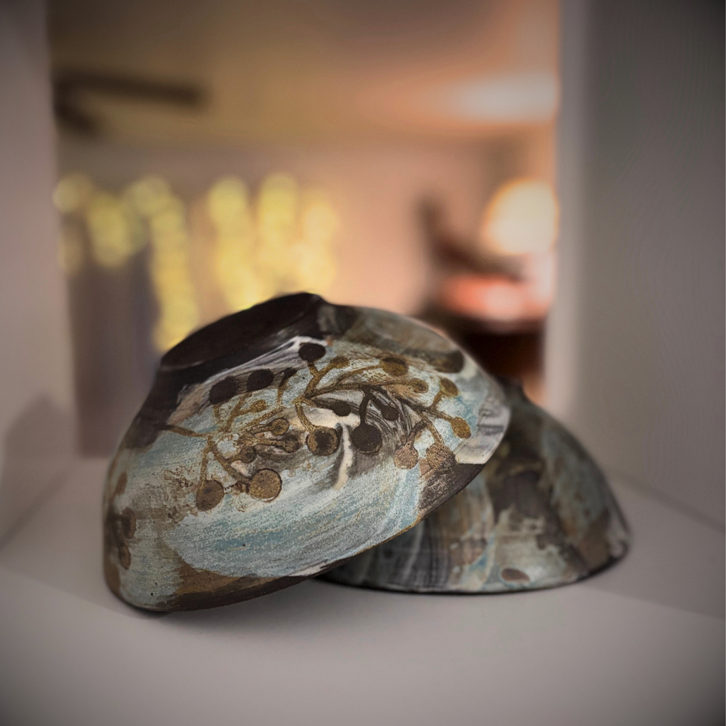 ARDOISE bowl with stylized branch motif