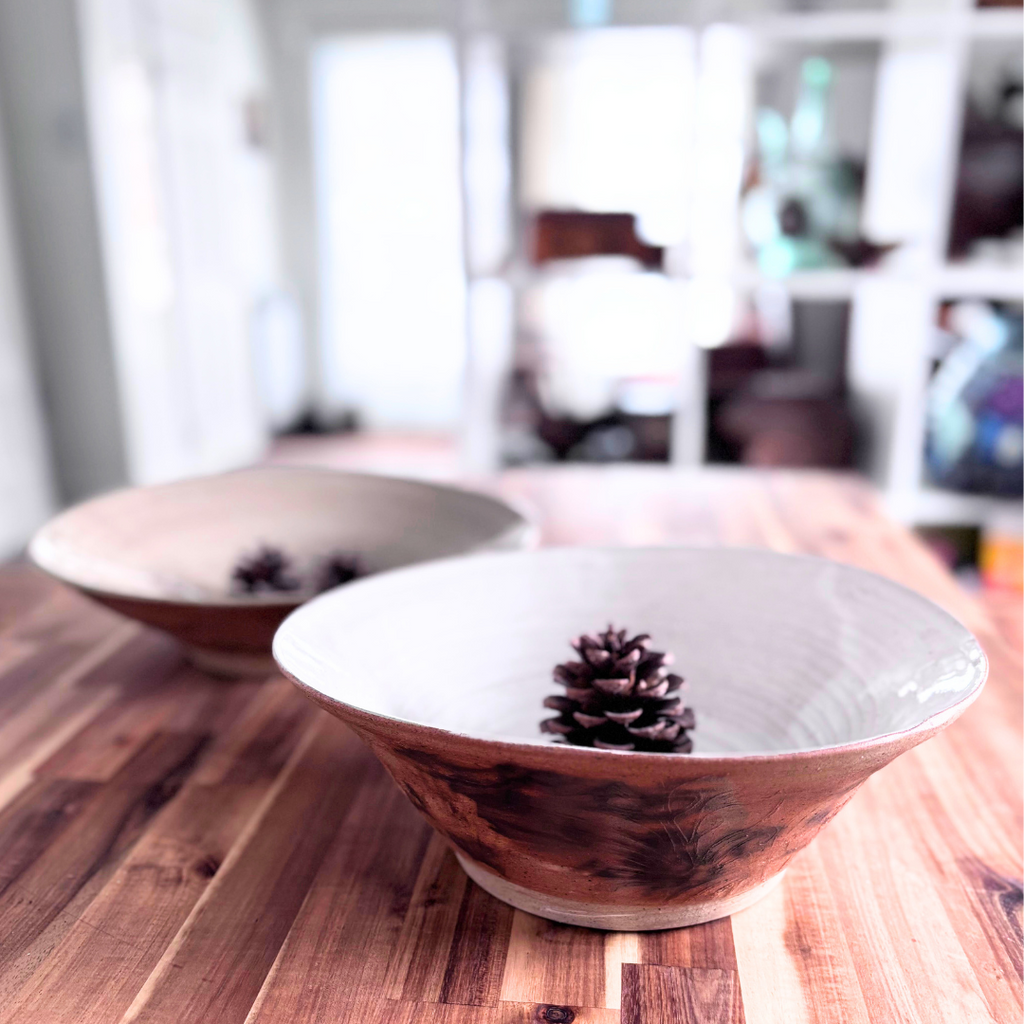 Bol à fruits gravé avec fini "bois brûlé"