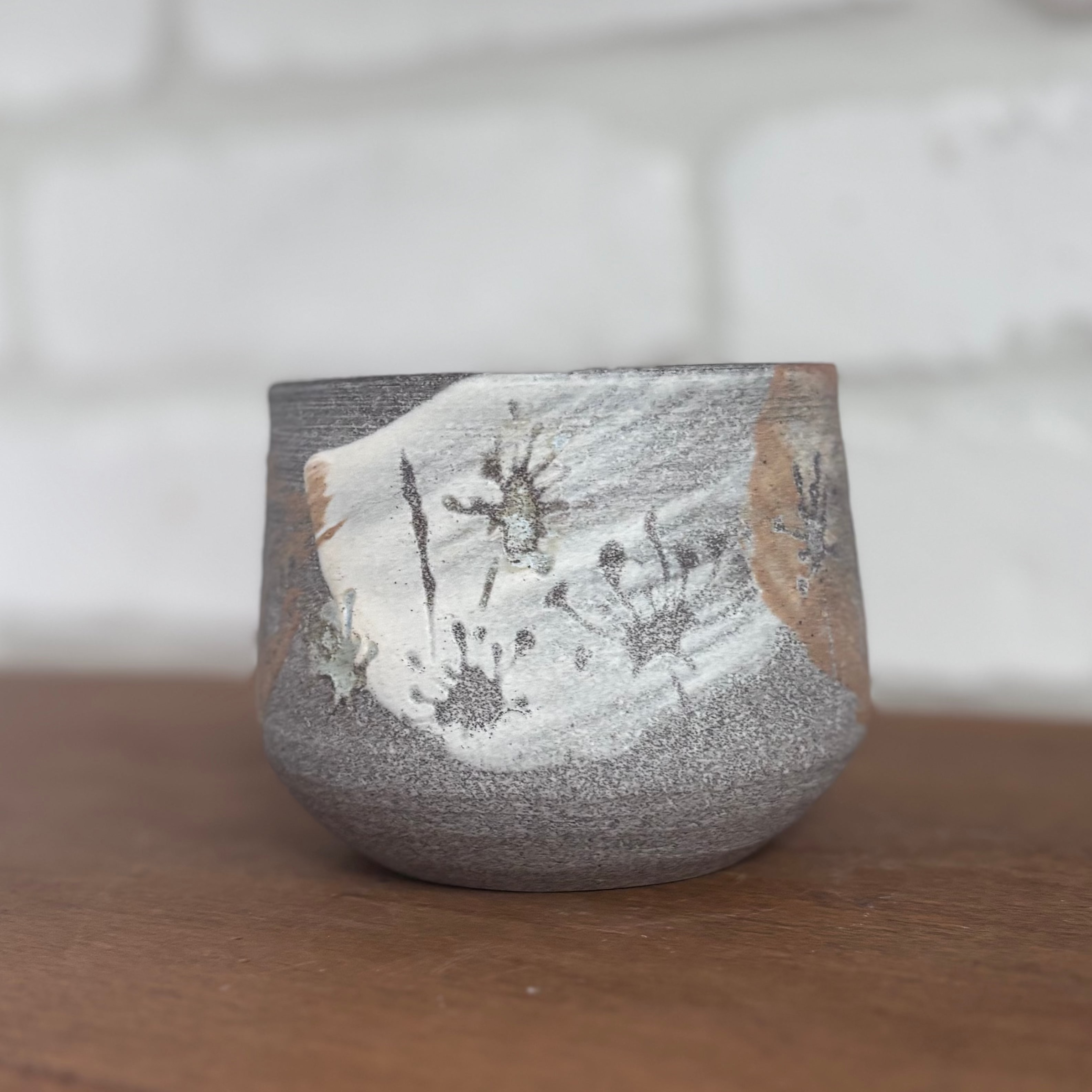 Mini vase with etched floral motifs