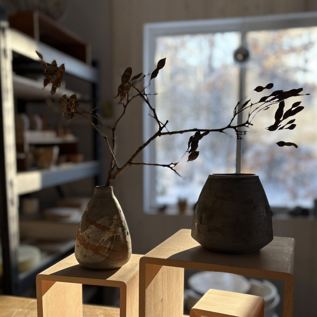 Vase soliflore ARDOISE à motifs d'engobe éclaboussée